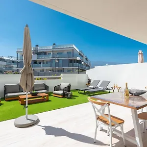 https://explorers-beach-apartment.tenerifehoteles.net